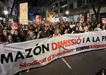 Temporal DANA: nueva marcha pide la renuncia del presidente regional de Valencia