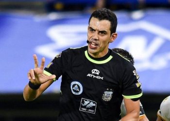 Trofeo de Campeones: Rey Hilfer, el árbitro para la final entre Vélez y Estudiantes