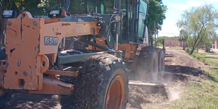Barranqueras: Avanza el Plan  de Bacheo Sobre Calle Tatané