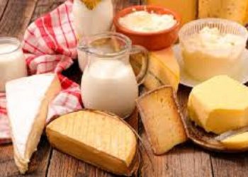 En una semana, la leche y los huevos subieron casi 5% y el pan más de 2%