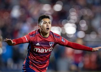 Boca quiere cerrar a Alan Velasco este fin de semana: qué falta para que sea refuerzo