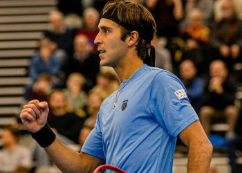 Copa Davis: Etcheverry caminó sobre la cornisa, pero Argentina vence a Noruega