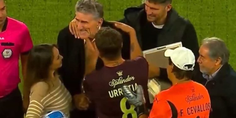 El emotivo homenaje de Liga de Quito al “Patón” Bauza