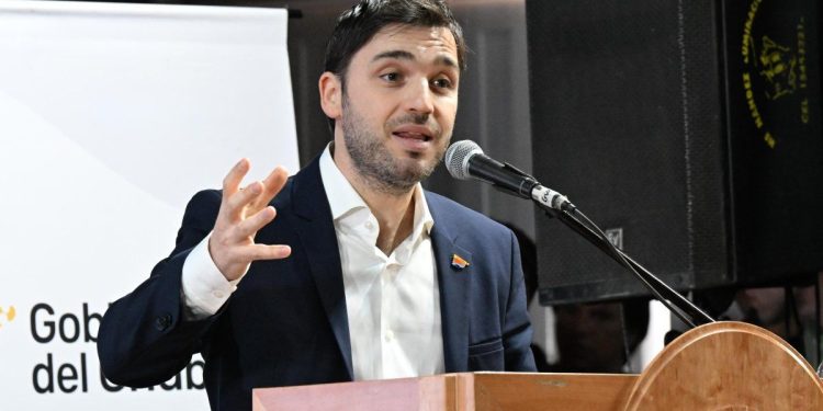 El gobernador de Chubut responsabilizó a la RAM por los incendios en Epuyen