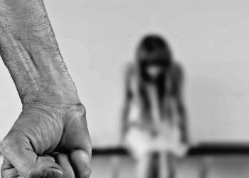 El Gobierno trabaja en un proyecto que elimina la figura penal de femicidio