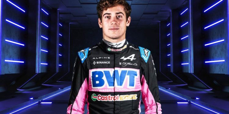 El primer día de Franco Colapinto en Alpine: su paso por la fábrica en Enstone y el homenaje a Fernando Alonso