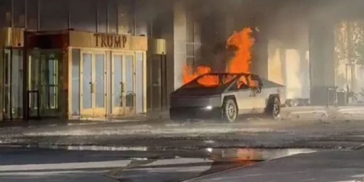 Explosión en Las Vegas: a pesar del orgullo de Elon Musk los especialistas dudan de la resistencia del Cybertruck
