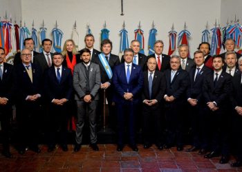 Gobernadores 2025: ligas en extinción, jefaturas en duda y ventanilla abierta a Nación