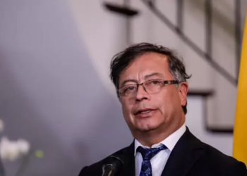 Gustavo Petro le pidió a los colombianos indocumentados en EEUU regresar al país “lo más pronto posible”