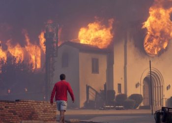 Incendios en Los Ángeles: decretaron toque de queda en zonas afectadas tras robos y saqueos