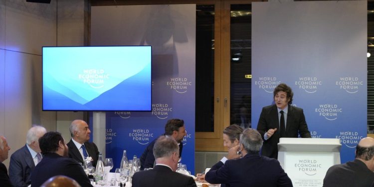 Javier Milei compartió un encuentro con empresarios en Davos: cuáles fueron sus principales definiciones