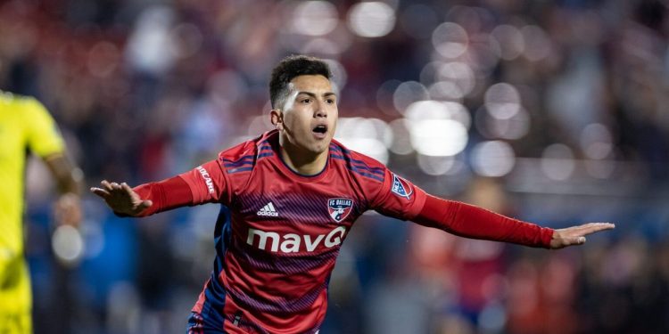 La novela del verano llegó a su fin: Alan Velasco es nuevo jugador de Boca