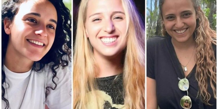 Las rehenes liberadas por Hamás aseguraron que estuvieron cautivas en tiendas de la ONU