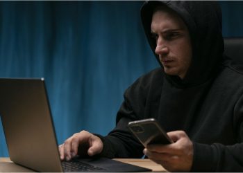 Lo estafaron y ahora enseña cómo evitarlo