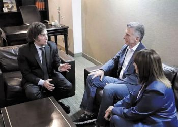 Macri cercado entre el estado asambleario del PRO y el silencio de Milei