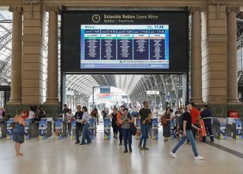 Paro de trenes: el Gobierno apuntó contra La Fraternidad y compartió el cronograma de servicio para este martes