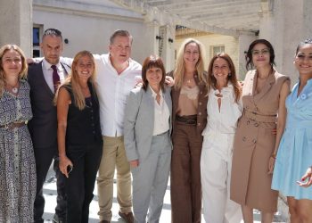 Patricia Bullrich rompió el bloque del PRO en la Ciudad y suma números para LLA