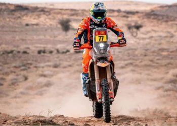 Rally Dakar: Luciano Benavides ganó la quinta etapa en motos y se acerca al líder de la general