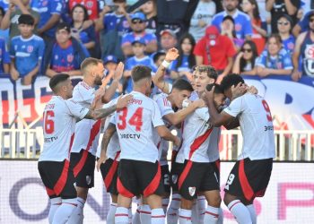 River inició el año con equipo mixto y un agónico triunfo