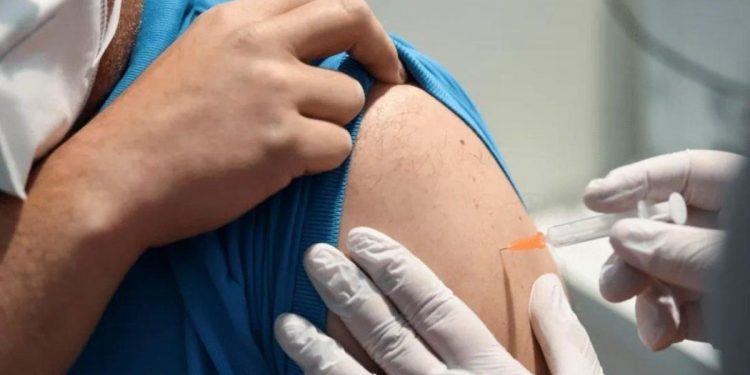 Tras los recortes en salud, el Gobierno ratificó que “el Calendario Nacional de Vacunación está garantizado”