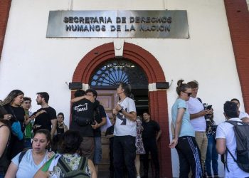 Un festival en el Conti para resistir el cierre y los despidos en Derechos Humanos