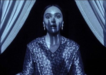 Un “Nosferatu” más explícito en sangre y escenas de sexo