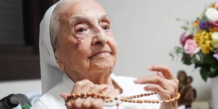 Una mujer brasileña de 116 años se convirtió en la persona más anciana del mundo