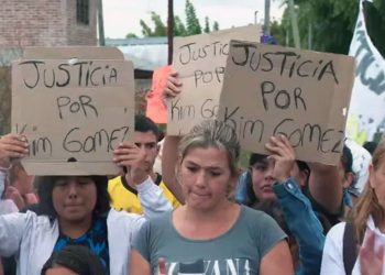 Dolor, indignación y «caranchismo» político por el brutal asesinato de una nena de 7 años en La Plata