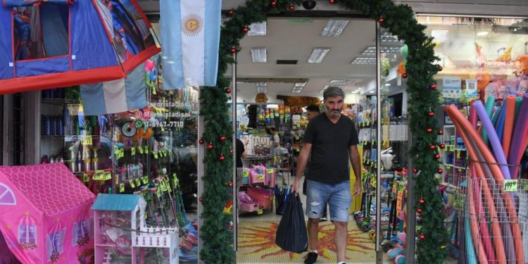 El Gobierno disolvió el Servicio de Conciliación Previa entre los consumidores y las empresas: «en el mercado la gente está para servir, no para engañar al prójimo»