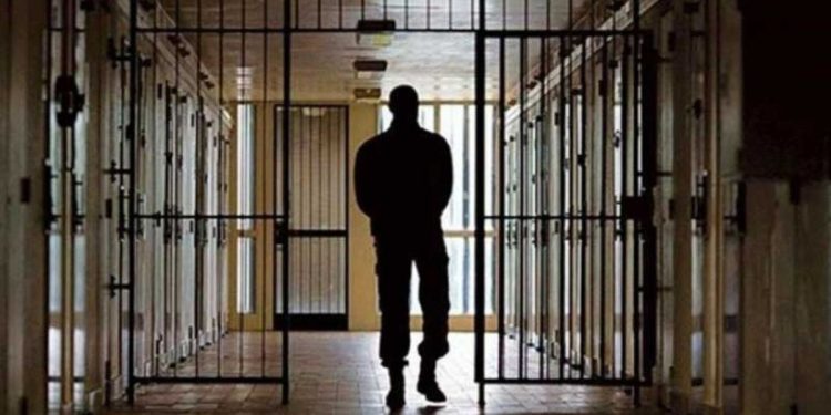 El Gobierno prepara cambios al Código Penal para endurecer penas, eliminar la figura de femicidio y habilitar cárceles privadas