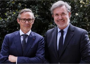 El vocero de Foster Gillett aseguró que el empresario sigue en contacto con Estudiantes de La Plata