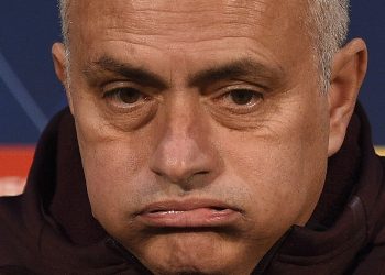 Escándalo con Mourinho en Turquía: lo acusan de racista y piden sancionarlo