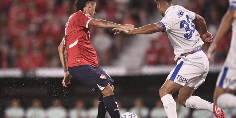 Independiente pasó por arriba a Vélez y recuperó la punta de la Zona B