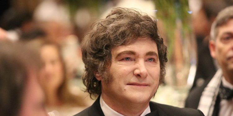 Javier Milei respondió a las críticas tras la marcha LGBT: “Me apena mucho que hayan sido usados”