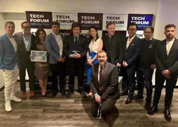 La criptoestafa llegó al The New York Times: denuncian que empresarios recibieron pedidos de coimas para reunirse con Milei