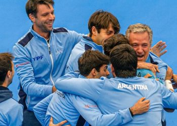La emoción de Javier Frana tras el triunfo en su debut en la Copa Davis