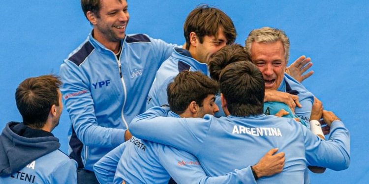 La emoción de Javier Frana tras el triunfo en su debut en la Copa Davis