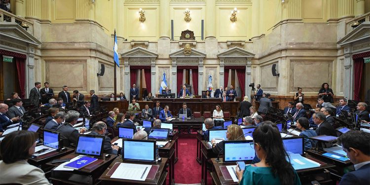 Los santacruceños pegaron el faltazo y bloquearon la ratificación de autoridades en el Senado