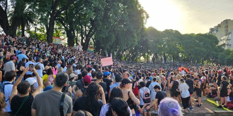 Marcha Federal LGBT: tras los dichos de Javier Milei en Davos miles de personas se movilizan en todo el país
