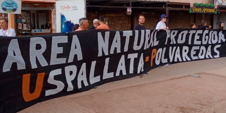 Mendoza: la policía intentó prohibir la proyección de un documental que cuenta la lucha por el agua en la provincia