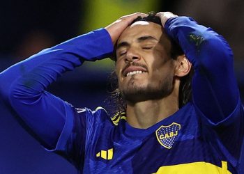 Preocupación en Boca: Cavani no llega al duelo de la Copa Libertadores