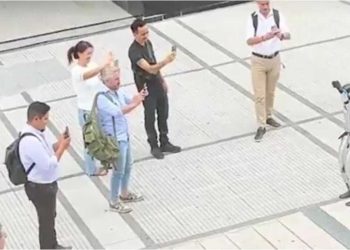 Puerto Madero: revuelo en las calles por la aparición de un robot humanoide