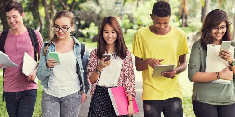 Futuros Millonarios: La Generación Z no puede pagar el alquiler, pero muy pronto será la generación más rica de la historia