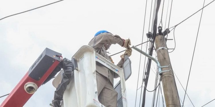 Barranqueras avanza con el plan de modernización del alumbrado público