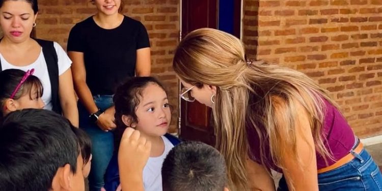 Magda Ayala superviso trabajos en instituciones educativas de la ciudad