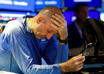 Comenzó la devaluación? Se acelera la salida de depósitos en dólares y los bancos le piden billetes al Banco Central