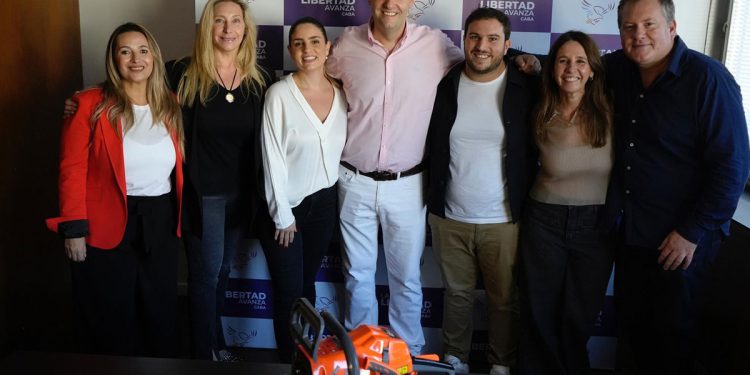 Adorni, el candidato de Karina elegido para debilitar al PRO y aplicar motosierra en la Ciudad