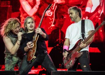 Airbag anunció nueva fecha tras agotar su primer River: cuándo será y cómo comprar las entradas