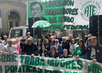 ATE montará vigilias en ministerios y secretarías ante la posibilidad de 50.000 nuevos despidos