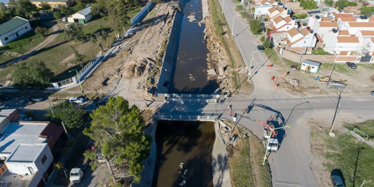 Comenzó la reconstrucción de Bahía Blanca: cuál es el plan de obras que ejecutará la Provincia
